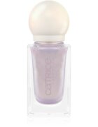 Catrice PEARLFECTION озаряващ лак за нокти цвят 02 Luminous Pearl мл.