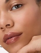 Catrice Peptide Bliss Glossy Lip Balm блестящ балсам за устни с пептиди цвят 040 Toffee Touched 10 мл.
