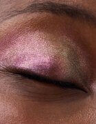 Catrice Prismatic Shift Eyeshadow сенки за очи с монохромен ефект цвят 010 Pink Horizon 1 гр.