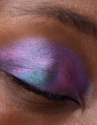Catrice Prismatic Shift Eyeshadow сенки за очи с монохромен ефект цвят 030 Midnight Wave 1 гр.