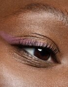 Catrice Velvet Glide водоустойчив молив за очи с матиращ ефект цвят 040 Plum Line 1.4 гр.