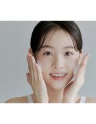 celimax The Real Noni почистваща пяна изравняваща образуването на себум за смесена и мазна кожа 155 мл.