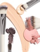 Chantecaille Cheek Brush четка за руж 1 бр.