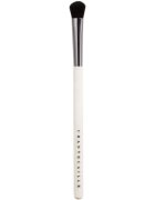 Chantecaille Eye Basic Brush четка за сенки за очи 1 бр.