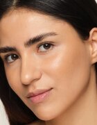 Chantecaille Sheer Glow Face Tint тониращ гел за освежаване и изглаждане на кожата Bronze 30 гр.