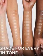 Clarins Double Serum Foundation подмладяващ и озаряващ фон дьо тен цвят L2C 30 мл.