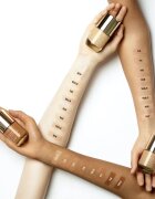 Clarins Everlasting Youth Fluid Foundation озаряващ фон дьо тен SPF 15 цвят 107 Beige 30 мл.