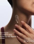 Clarins Extra-Firming Neck & Décolleté Anti-Aging Cream изглаждащ крем за шия и деколте 75 мл.