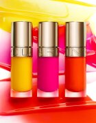 Clarins Lip Comfort Oil Limited Edition масло от нар с хидратиращ ефект цвят 22 daring orange 7 мл.