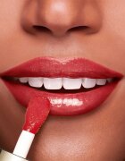 Clarins Lip Comfort Oil масло от нар с хидратиращ ефект цвят 03 cherry 7 мл.