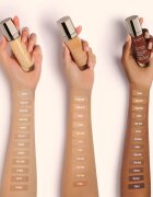 Clarins Skin Illusion Hydrating Foundation високо покривен фон дьо тен цвят 100.4N 30 мл.
