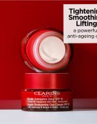 Clarins Super Restorative Day Cream SPF 15 подмладяващ дневен крем SPF 15 50 мл.