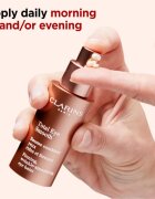 Clarins Total Eye Smooth стягащ крем за околоочната област 15 мл.