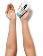 Clinique Blackhead Solutions 7 Day Deep Pore Cleanse & Scrub почистващ пилинг за лице против черни точки 125 мл.