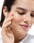 Clinique Even Better™ Clinical Radical Dark Spot Corrector + Interrupter озаряващ серум против пигментни петна 30 мл.