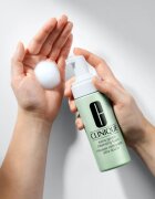 Clinique Extra Gentle Cleansing Foam нежна почистваща пяна за суха или много суха кожа 125 мл.