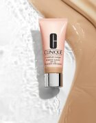 Clinique Moisture Surge™ Sheertint Hydrator SPF 25 тониращ хидратиращ крем SPF 25 цвят Universal Light 40 мл.
