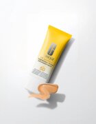 Clinique Sun UV Solutions Brightening Tinted Sunscream SPF50 озаряващ тониращ крем цвят Medium 40 мл.