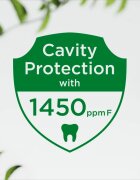 Colgate Natural Extracts Charcoal + White избелваща паста за зъби с активен въглен 75 мл.