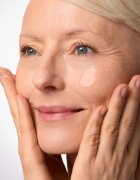 Collistar Unica Uniforming Redensifying Essence възстановяваща есенция за лице за стягане на кожата 200 мл.