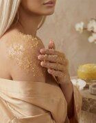 Crystallove Clear Quartz Shimmer Body Scrub пилинг за тяло 200 гр.