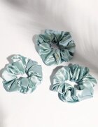Crystallove Mulberry Silk Scrunchie копринен ластик за коса Amazonite 1 бр.