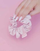 Crystallove Silk Scrunchie копринен ластик за коса Rose 1 бр.
