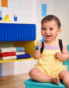 Curaprox Baby четка за зъби за деца 1 бр.