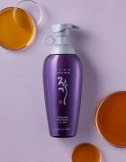DAENG GI MEO RI Jin Gi Vitalizing Shampoo подсилващ и ревитализиращ шампоан за суха и крехка 500 мл.
