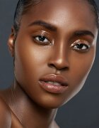 Danessa Myricks Beauty Colorfix Glaze мултифункционален грим за очи устни и лице цвят Clear 10 мл.