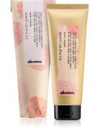 Davines More Inside Medium Hold Pliable Paste стилизираща паста за естествена фиксация 125 мл.