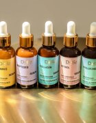 Delia Cosmetics Vitamin C озаряващ серум за лице врат и деколкте 30 мл.