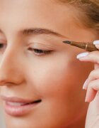 Dermacol 16H Microblade Tattoo водоустойчив маркер за вежди цвят 01 1 мл.