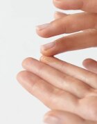 Dr. Hauschka Eye And Lip Care подхранващ балсам за околоочната област 10 мл.