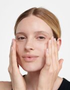 Dr. Hauschka Facial Care успокояващо мляко за чувствителна кожа на лицето 50 мл.