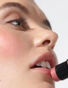 Dr. Hauschka Make-Up Lip to Cheek мултифункционален грим за устни и скули цвят 03 rosewood 6.1 гр.