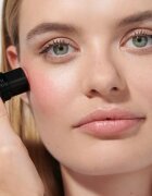 Dr. Hauschka Make-Up Lip to Cheek мултифункционален грим за устни и скули цвят 03 rosewood 6.1 гр.