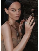 Dripping Gold Luxury Tanning Illuminating Stick озаряващ бронзър за лице и тяло цвят Gold 36 гр.