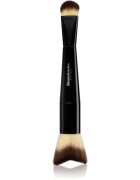 Elizabeth Arden Dual End Foundation Brush четка за нанасяне на фон дьо тен 1 бр.