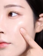 espoir Pro Tailor Foundation Be Glow хидратиращ фон дьо тен за озаряване на лицето цвят 21 Ivory 30 гр.