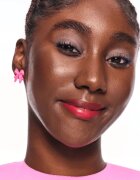 Essence 8h Matte Comfort матиран молив за устни с острилка цвят 18 Cherry On Top 03 гр.