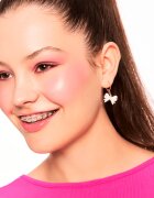 Essence BABY GOT BLUSH руж в стик цвят 50 cherry cherry baby 5.5 гр.