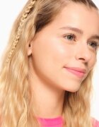Essence BABY GOT DIAMOND озарител в стик 5.4 гр.