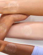 Essence BABY GOT DIAMOND озарител в стик 5.4 гр.