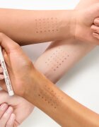 Essence BABY GOT FRECKLES маркер за лунички цвят Faux Real 1 мл.