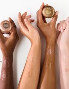 Essence BALM OF sunshine изглаждащ балсам за лице и тяло цвят 20 Séduction du Soleil 16 гр.
