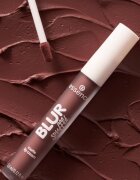 Essence Blur Soufflé матиращо течно червило цвят 01 Deep Scroll 3.6 мл.
