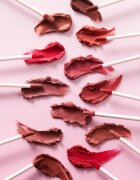 Essence Blur Soufflé матиращо течно червило цвят 01 Deep Scroll 3.6 мл.