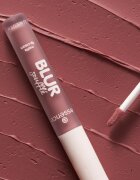 Essence Blur Soufflé матиращо течно червило цвят 06 Pillow Talking 3.6 мл.