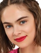Essence Blur Soufflé матиращо течно червило цвят 11 Clickbait 3.6 мл.